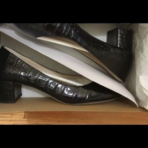 NWT Cole Haan Lesli pump in black croc size 6.5M